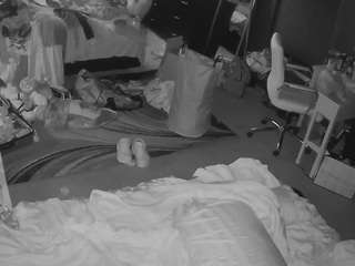 voyeurcam-baileybase-room