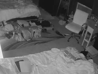 voyeurcam-baileybase-room
