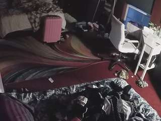 voyeurcam-baileybase-room