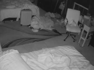 voyeurcam-baileybase-room