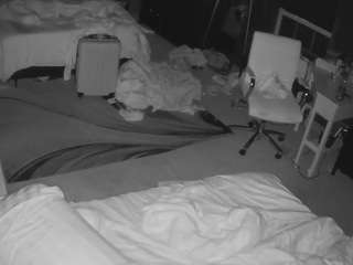 voyeurcam-baileybase-room