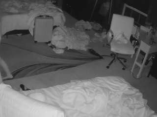 voyeurcam-baileybase-room