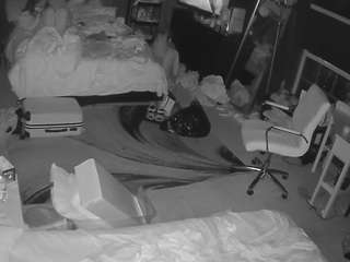voyeurcam-baileybase-room