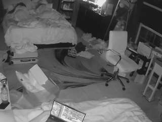 voyeurcam-baileybase-room