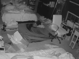 voyeurcam-baileybase-room
