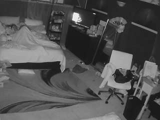 voyeurcam-baileybase-room