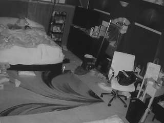 voyeurcam-baileybase-room