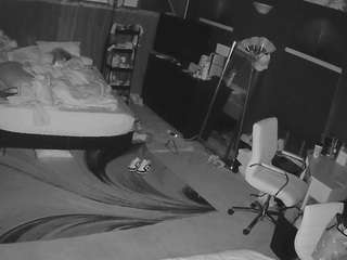 voyeurcam-baileybase-room