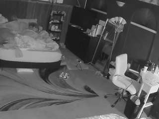 voyeurcam-baileybase-room