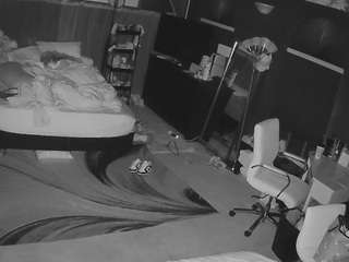 voyeurcam-baileybase-room