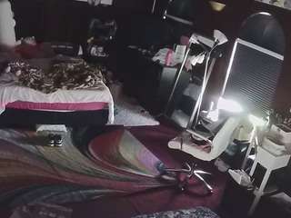 voyeurcam-baileybase-room