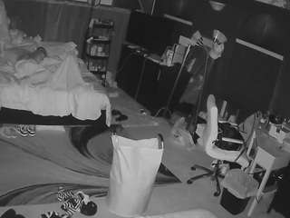 voyeurcam-baileybase-room