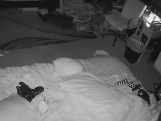voyeurcam-baileybase-room