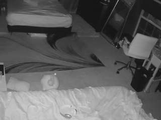 voyeurcam-baileybase-room