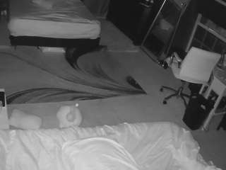 voyeurcam-baileybase... webcam