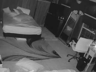 voyeurcam-baileybase-room