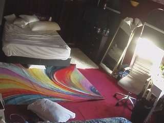 voyeurcam-baileybase-room