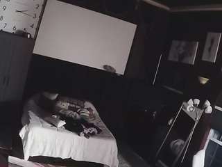 voyeurcam-baileybase-room