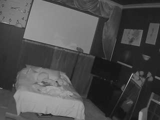 voyeurcam-baileybase-room