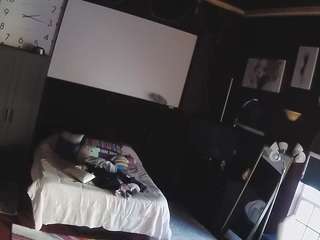 voyeurcam-baileybase-room