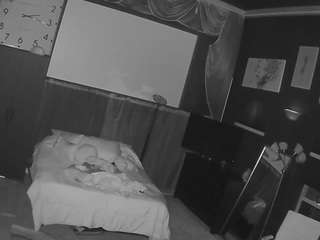 voyeurcam-baileybase-room