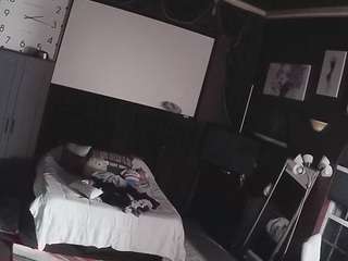 voyeurcam-baileybase-room
