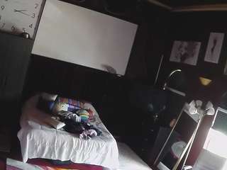 voyeurcam-baileybase-room