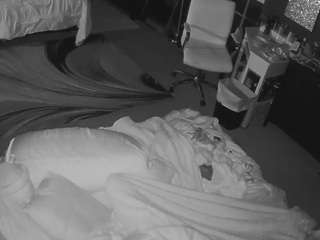 voyeurcam-baileybase-room