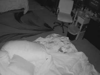 voyeurcam-baileybase-room camsoda