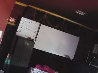 voyeurcam-baileybase-room camsoda