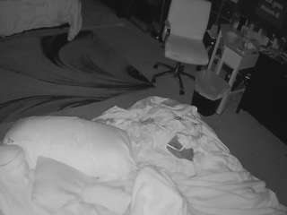 voyeurcam-baileybase-room