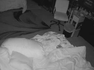 voyeurcam-baileybase-room