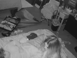 voyeurcam-baileybase-room