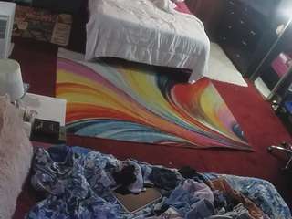 voyeurcam-baileybase-room