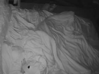 voyeurcam-baileybase-room