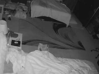 voyeurcam-baileybase-room