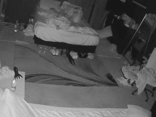 voyeurcam-baileybase-room camsoda