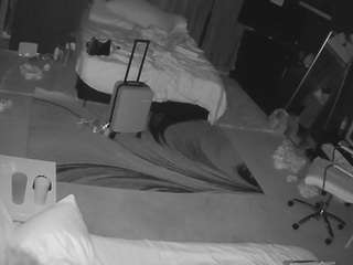 voyeurcam-baileybase-room