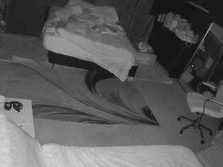 voyeurcam-baileybase-room