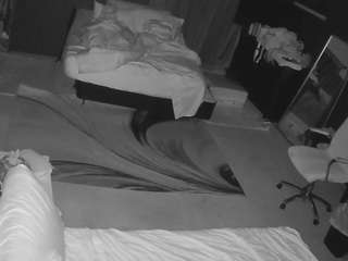 voyeurcam-baileybase-room