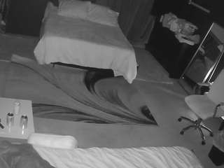 voyeurcam-baileybase-room