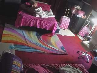 Sexy Girls Room live webcam on Soda Cams