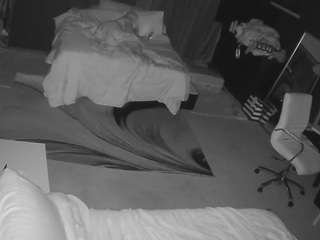 voyeurcam-baileybase-room