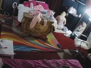 voyeurcam-baileybase-room