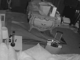 voyeurcam-baileybase-room