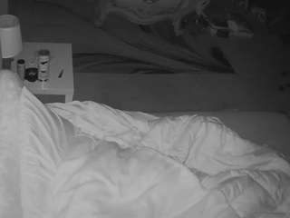 Sexy Girls Room live webcam on Soda Cams