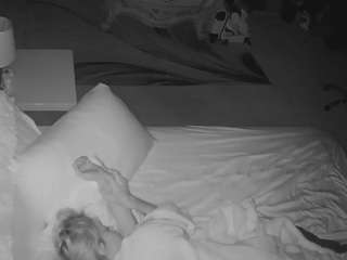 voyeurcam-baileybase-room webcam