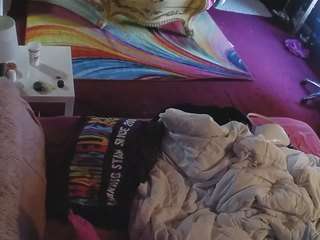 voyeurcam-baileybase-room