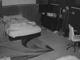 voyeurcam-baileybase-room