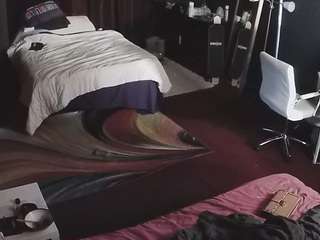 voyeurcam-baileybase-room